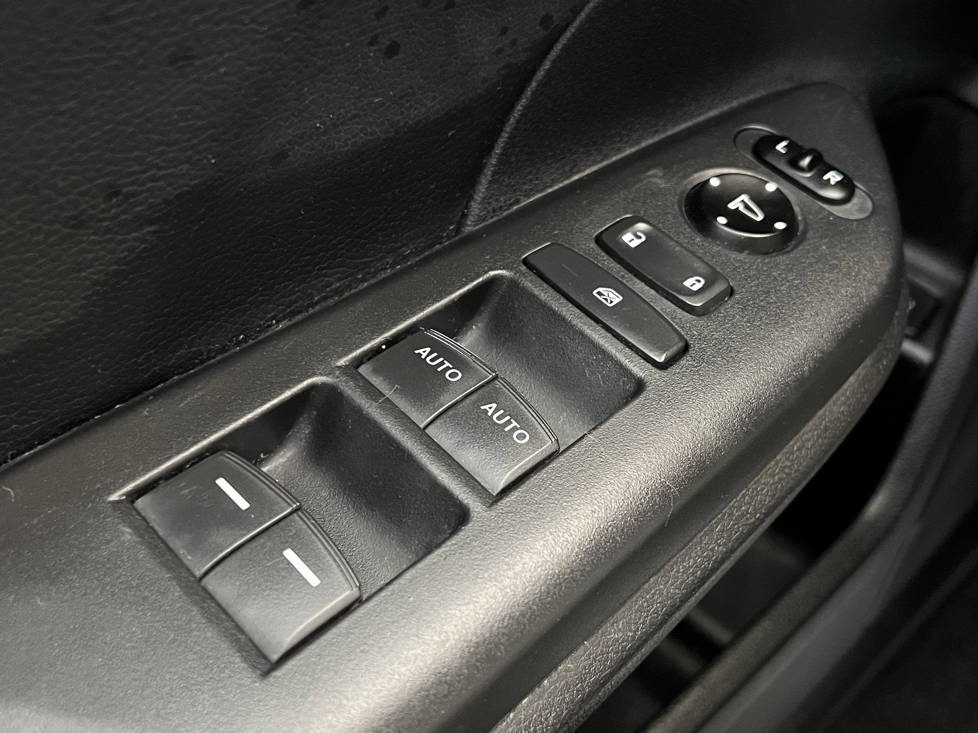 Used 2019 Honda Civic EX-L image 33