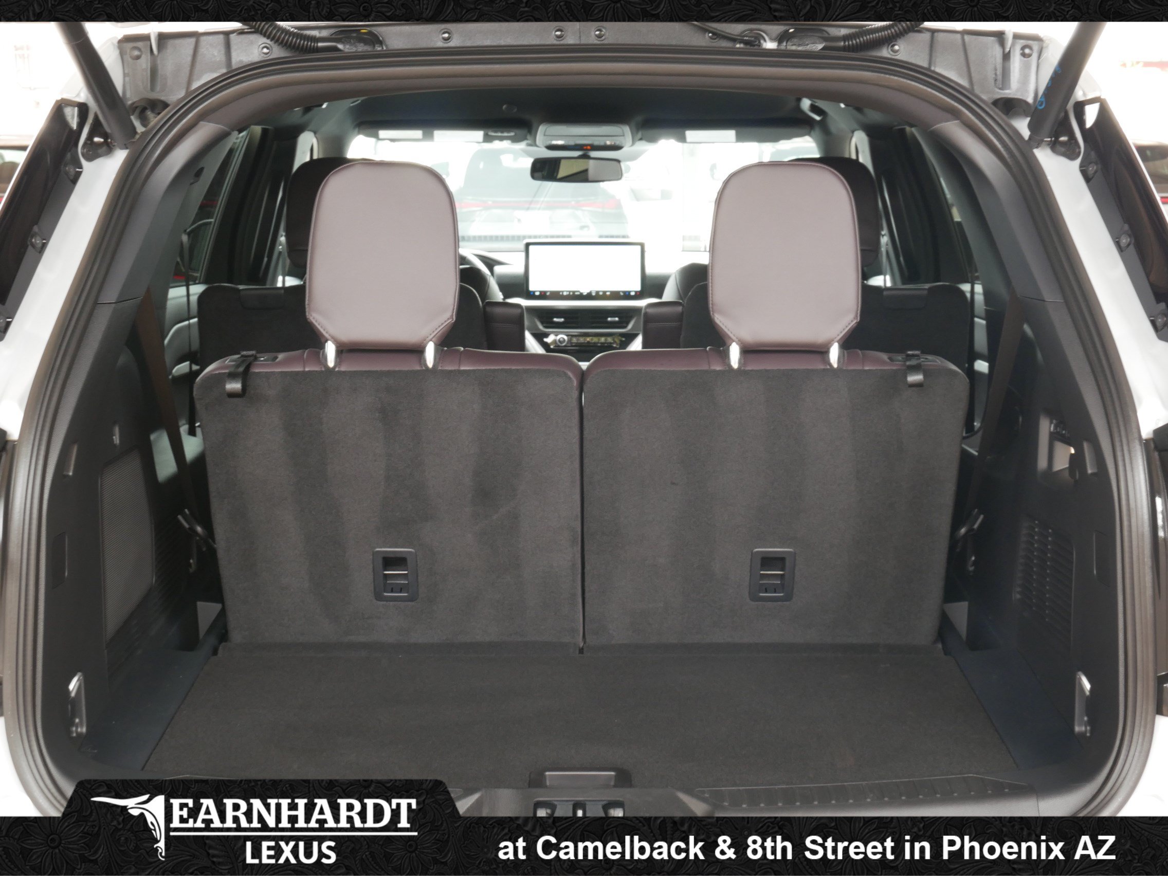 Used 2026 Ford Explorer Platinum RWD image 29