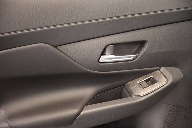New 2026 Nissan Sentra SR w/ SR Premium Package FWD image 30