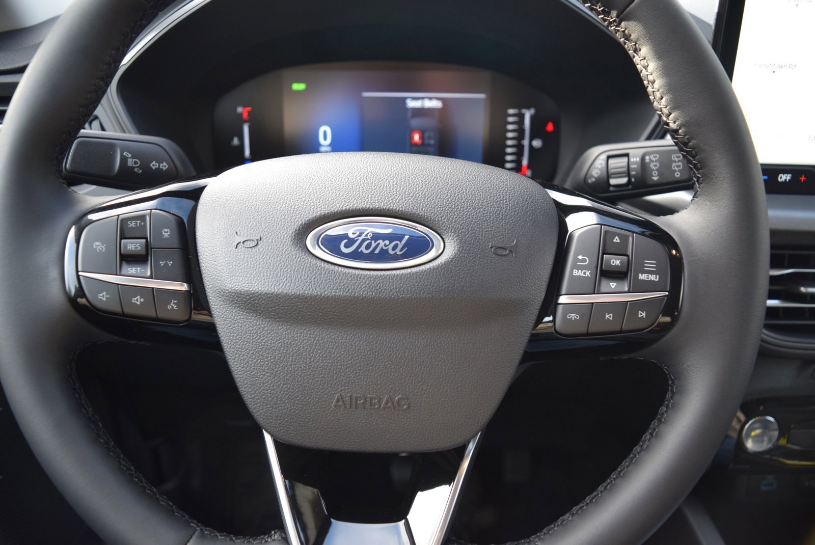 Used 2023 Ford Escape SE FWD image 7
