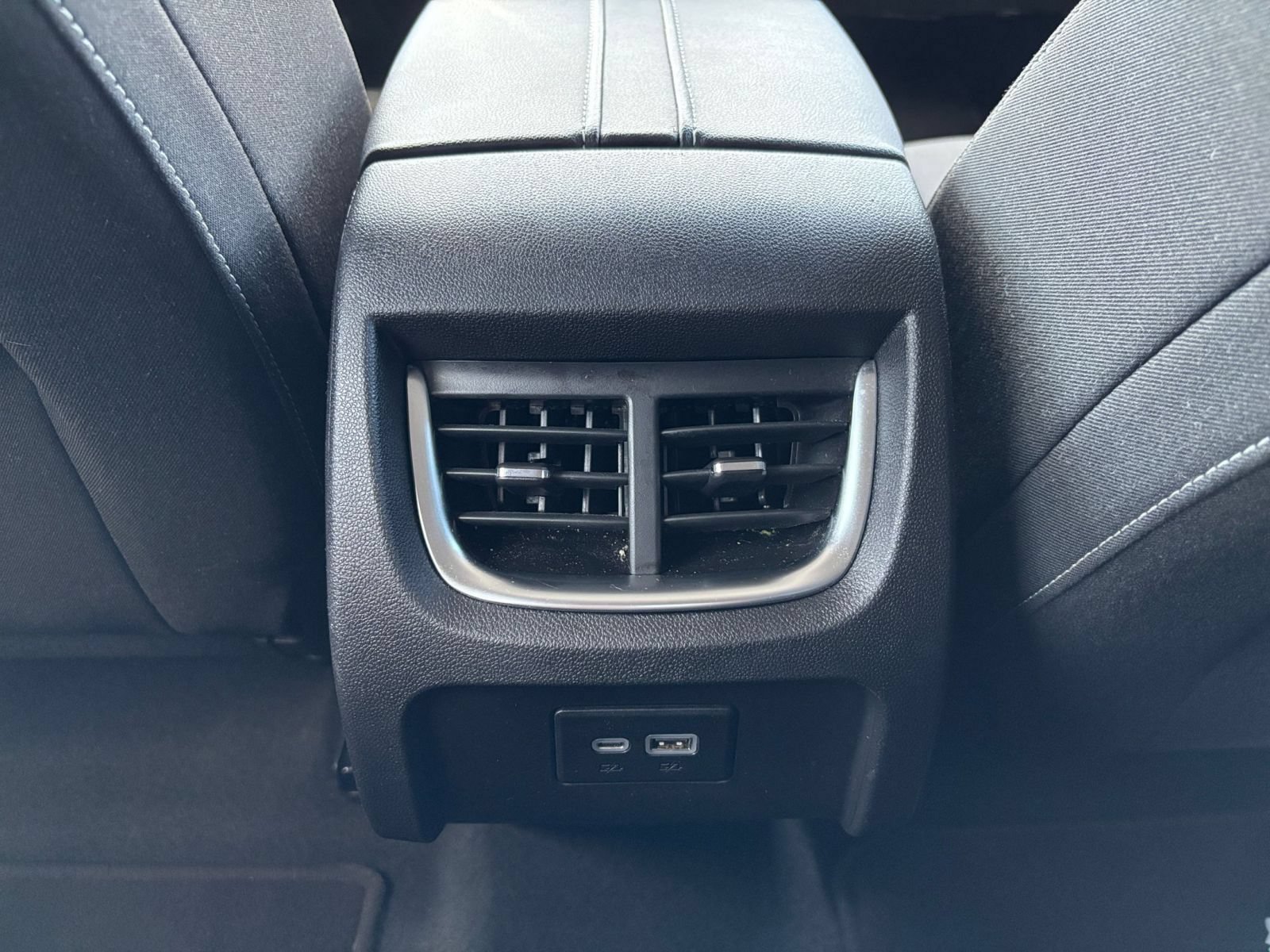 Used 2025 Chevrolet Blazer LT FWD image 22