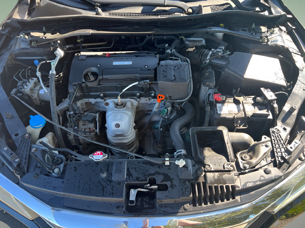 Used 2016 Honda Accord EX image 10