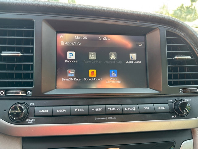 Used 2018 Hyundai Elantra SEL image 20