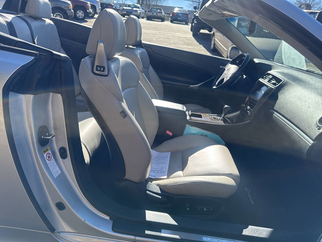 Used 2013 Lexus IS 250C w/ Luxury Pkg image 12
