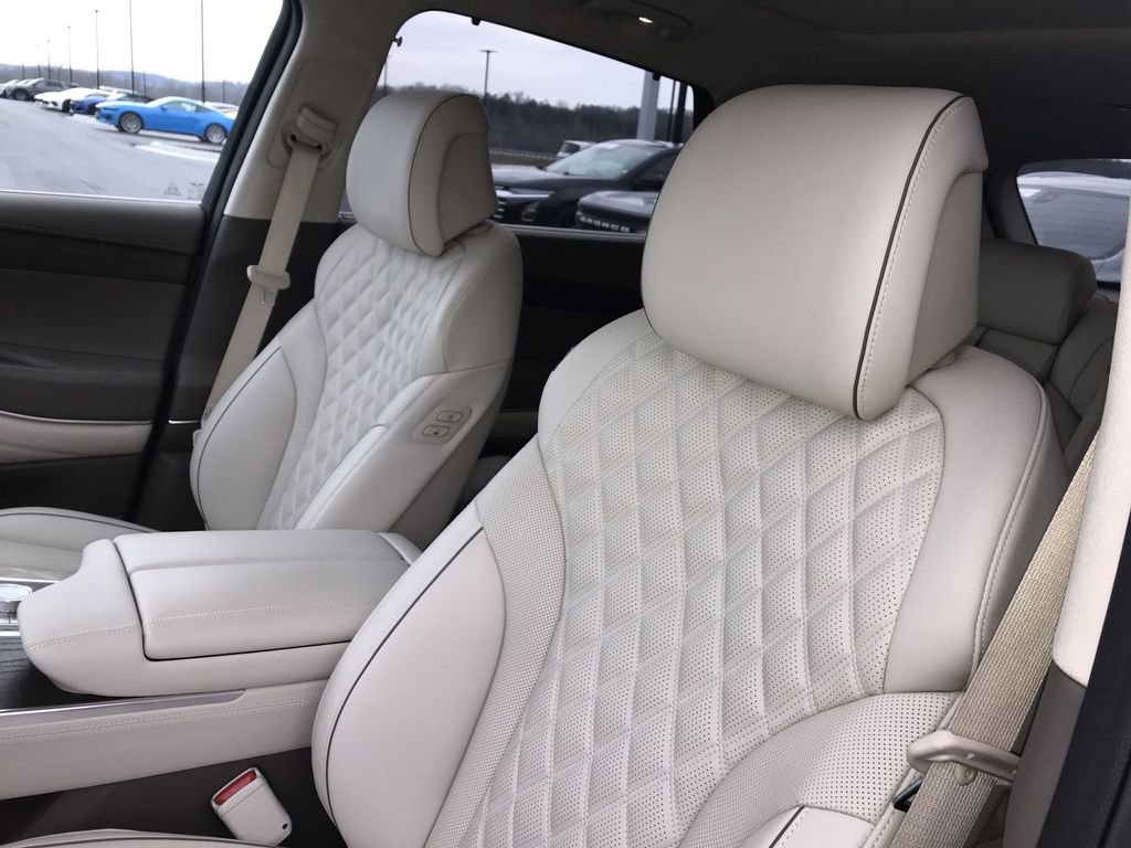 Used 2024 Genesis GV80 3.5T w/ Prestige Package image 11