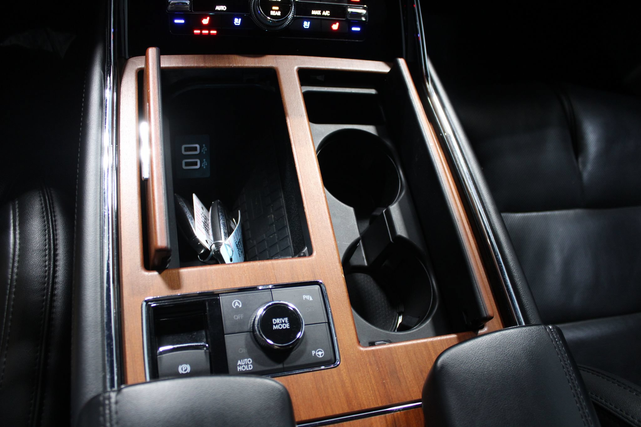 Used 2019 Lincoln Navigator Reserve AWD/4WD image 36