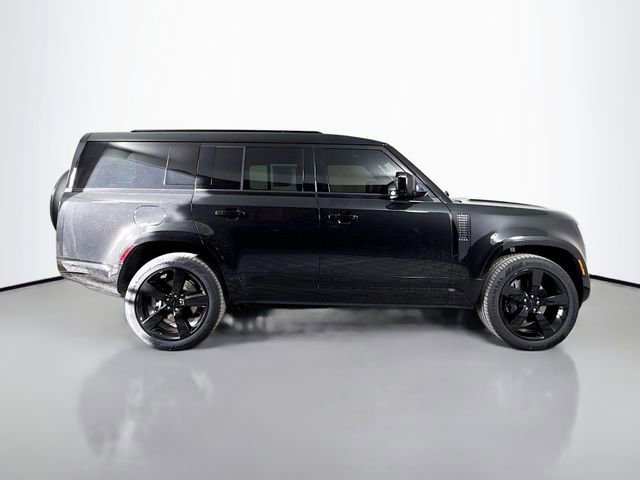 New 2026 Land Rover Defender 130 X-Dynamic SE AWD/4WD image 4