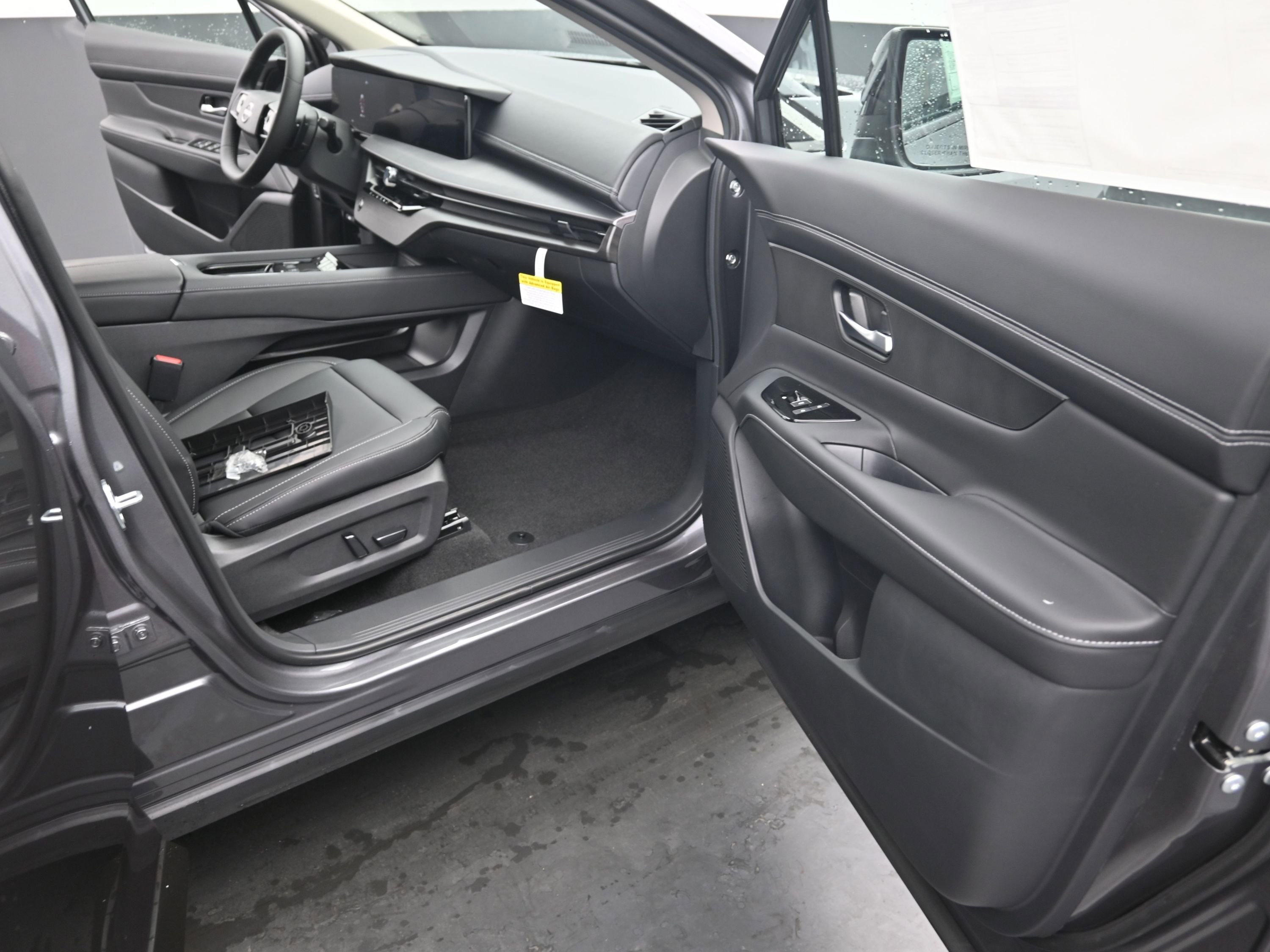 New 2025 Nissan Murano SV w/ Cargo Package image 18