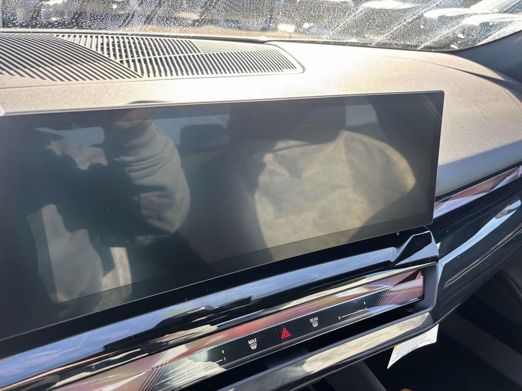 New 2026 BMW 550e xDrive image 14