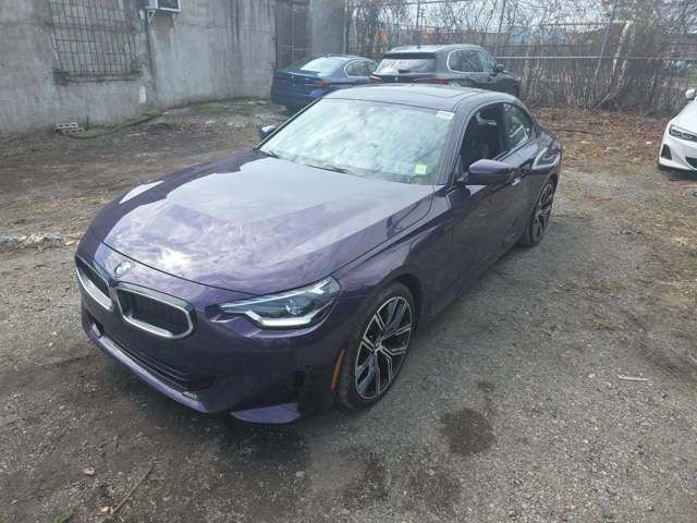 Used 2023 BMW 230i xDrive w/ Convenience Package image 2