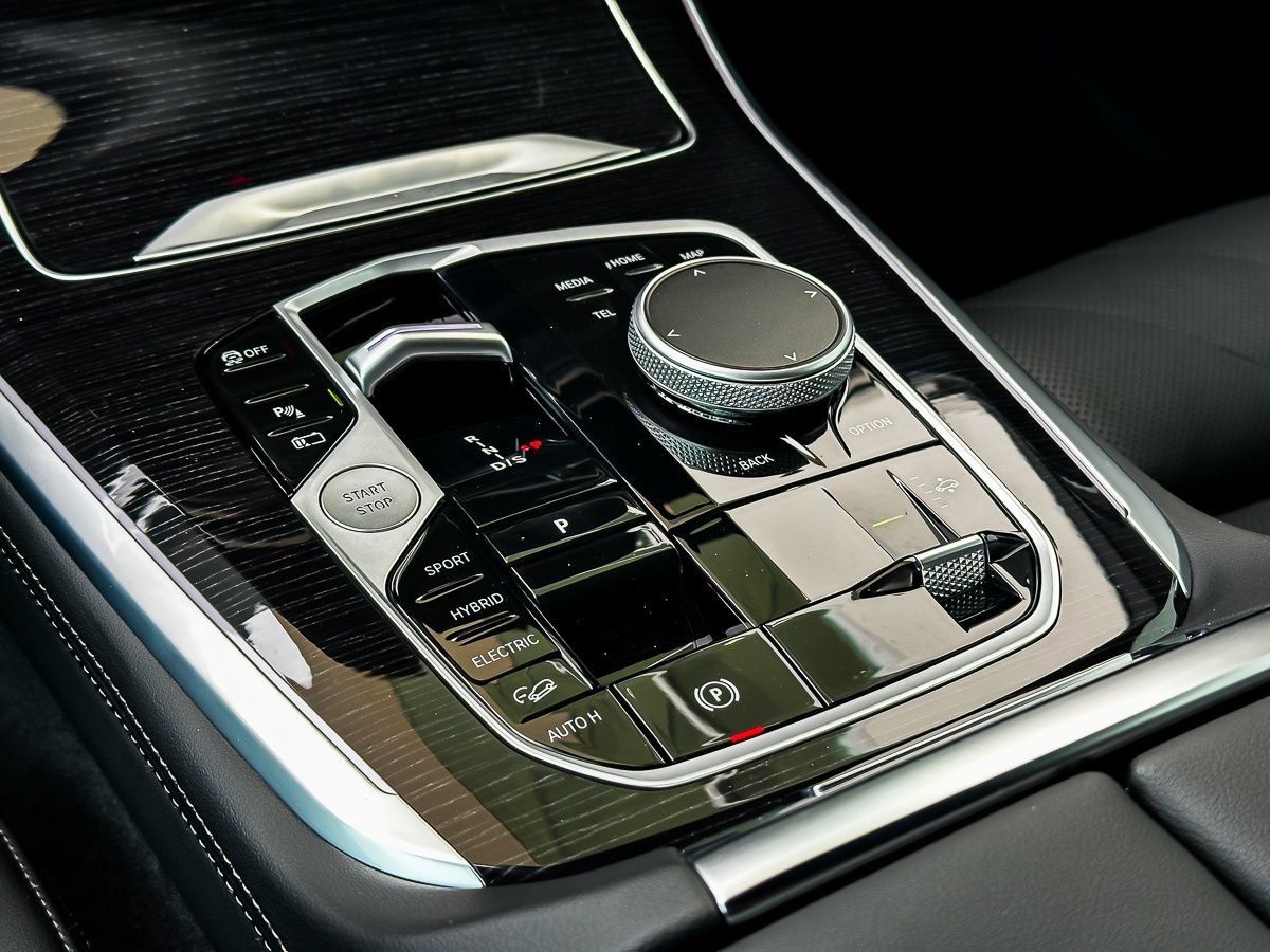 New 2026 BMW X5 xDrive50e w/ M Sport Package image 16