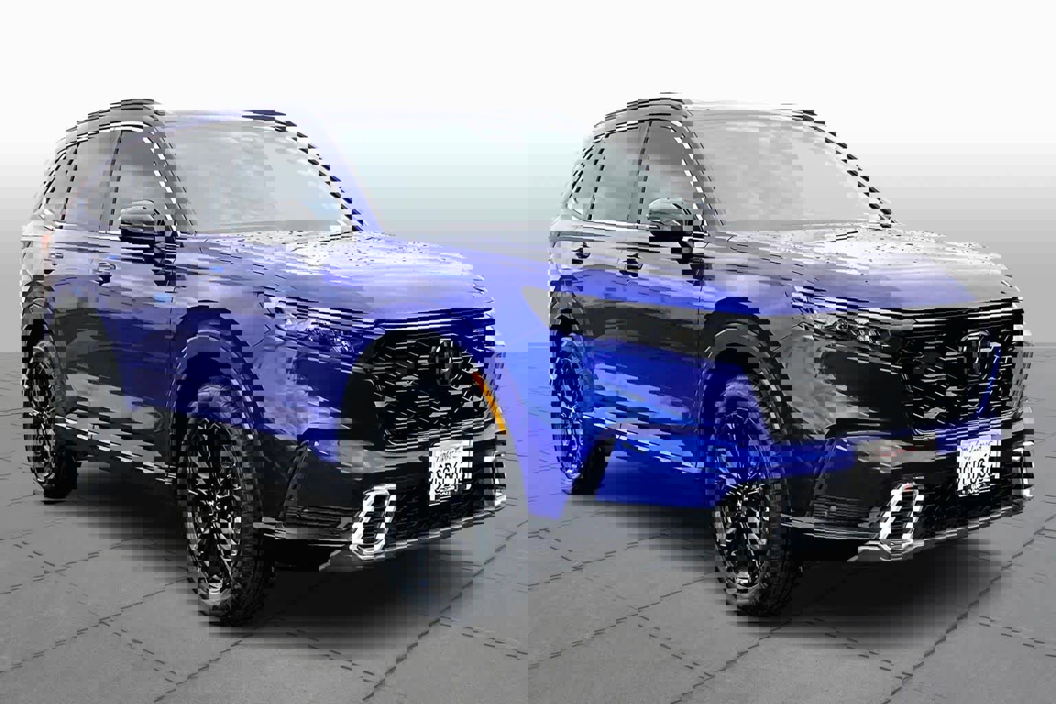 Used 2023 Honda CR-V Sport Touring image 2