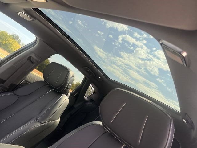 New 2027 Cadillac Optiq Premium Luxury AWD/4WD image 18