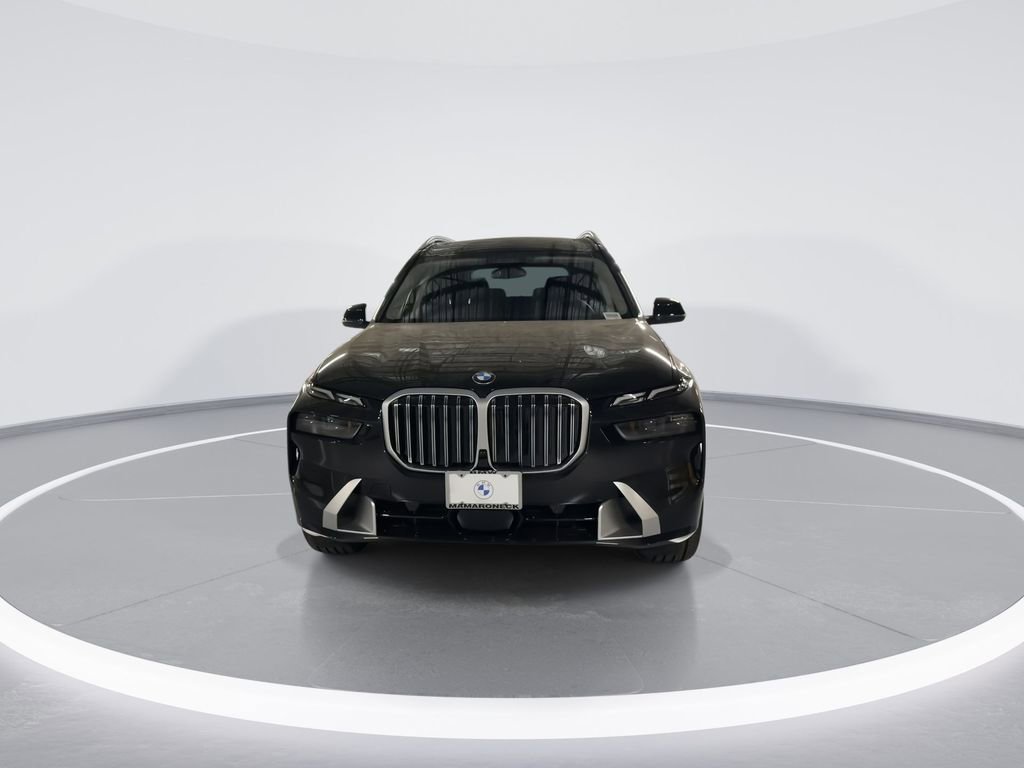 Used 2026 BMW X7 xDrive40i image 3