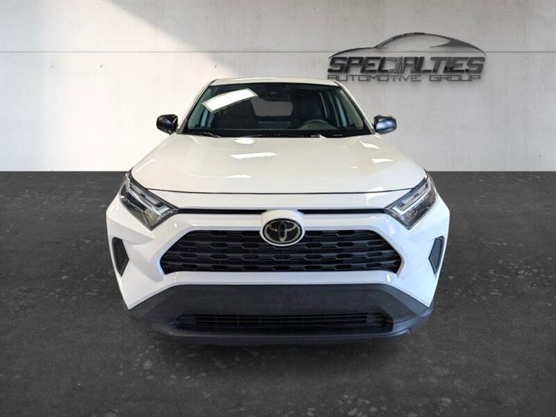 Used 2023 Toyota RAV4 LE AWD/4WD image 6