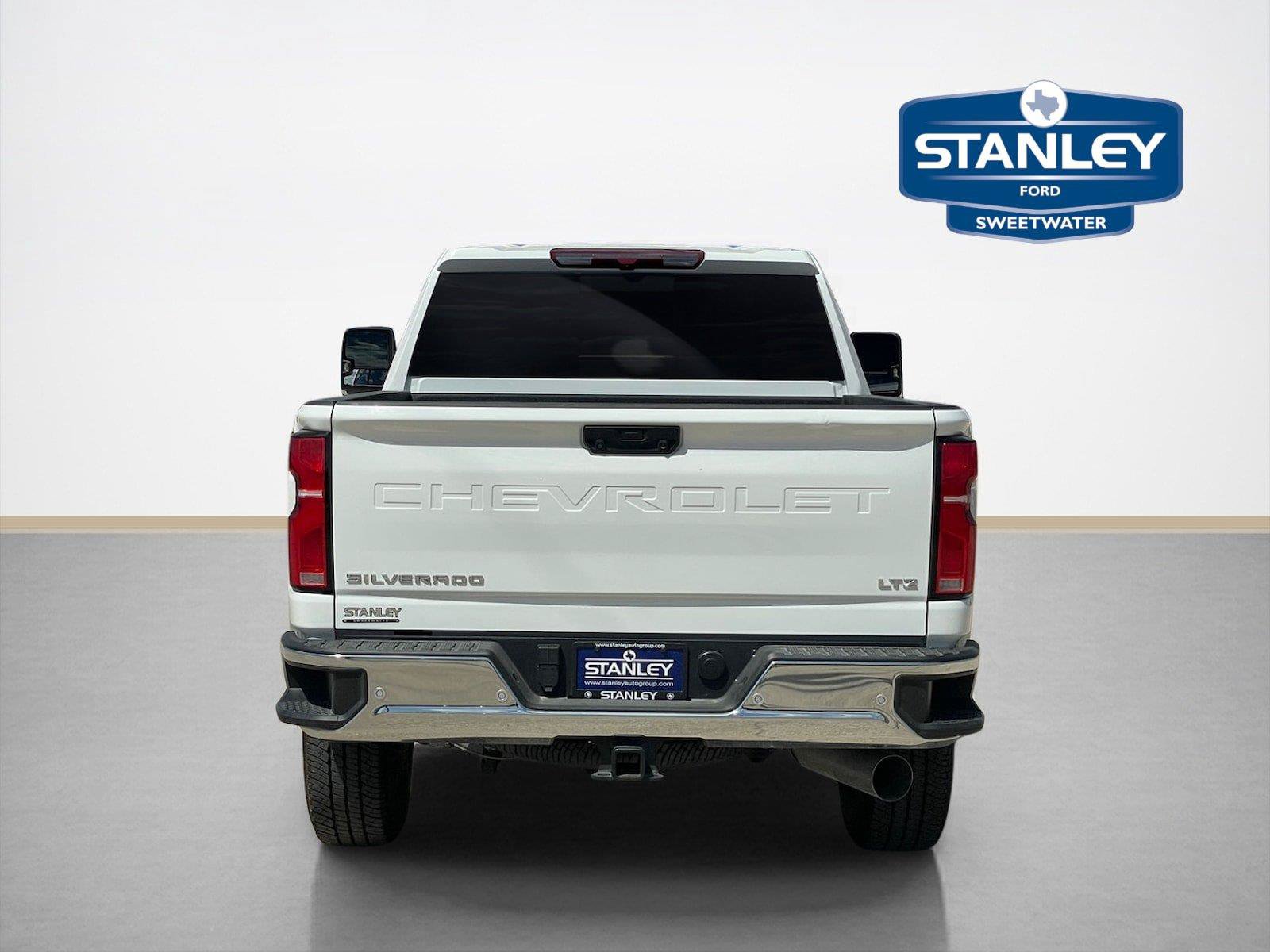 Used 2025 Chevrolet Silverado 2500 LTZ w/ LTZ Convenience Package AWD/4WD image 7