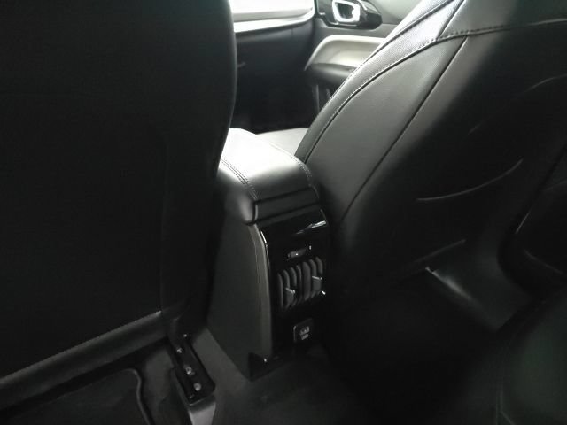 Used 2025 Jeep Compass Limited AWD/4WD image 12