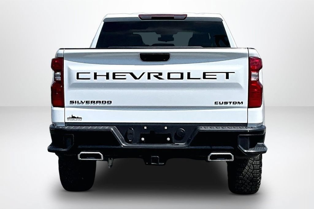 Used 2026 Chevrolet Silverado 1500 Custom Trail Boss w/ LPO, Dark Essentials Package AWD/4WD image 7