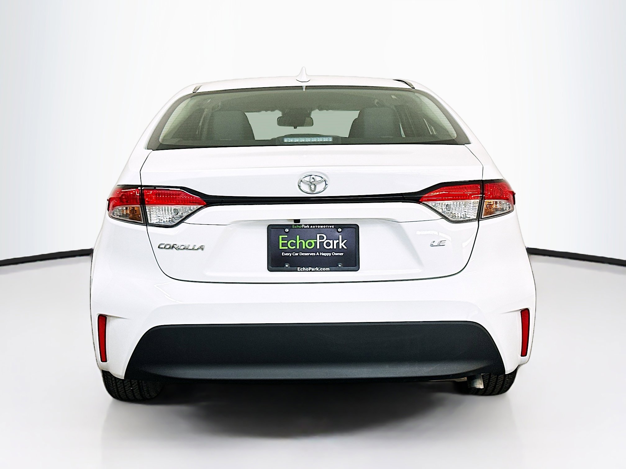 Used 2025 Toyota Corolla LE image 7