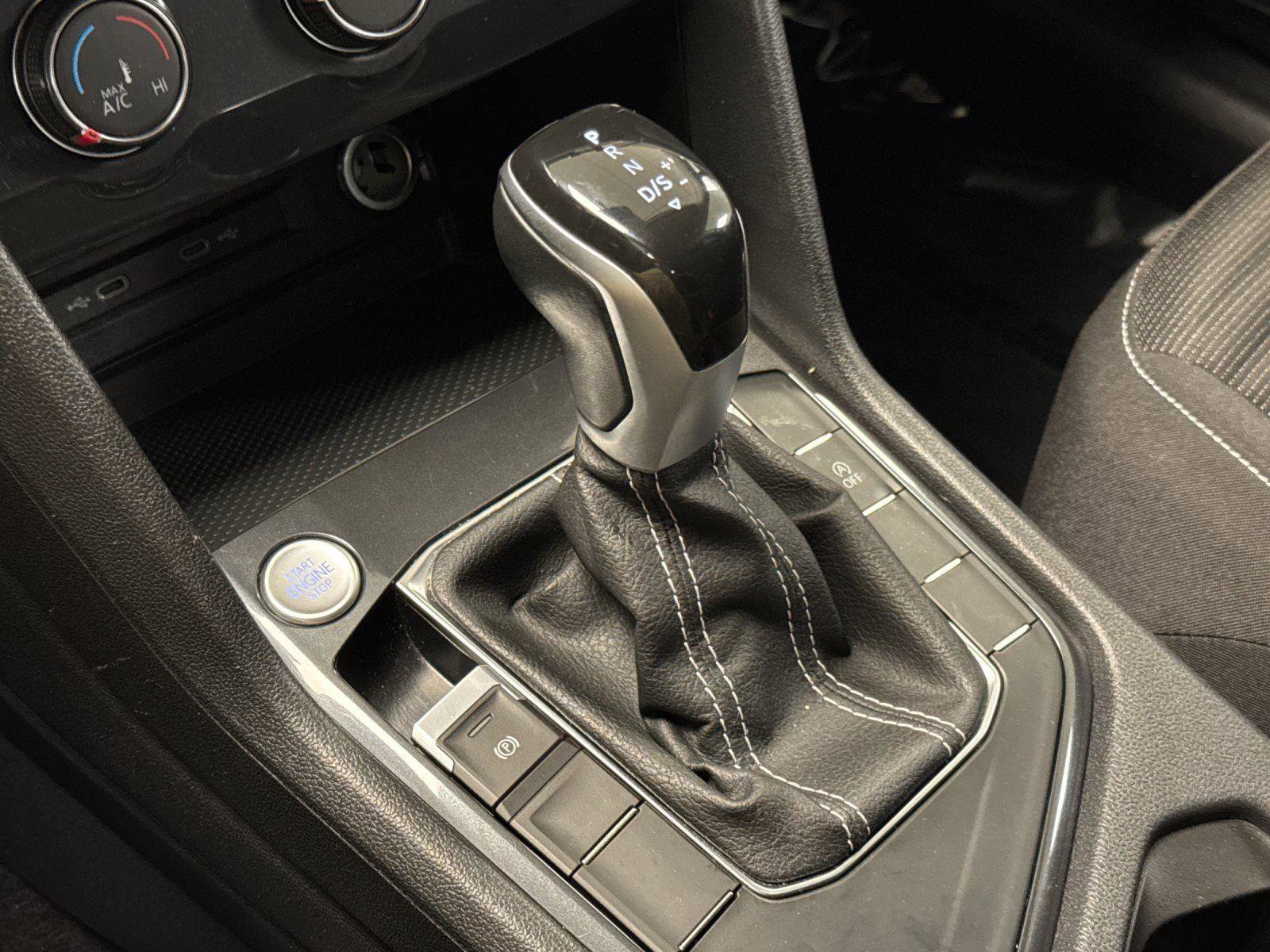 Used 2022 Volkswagen Tiguan S FWD image 21