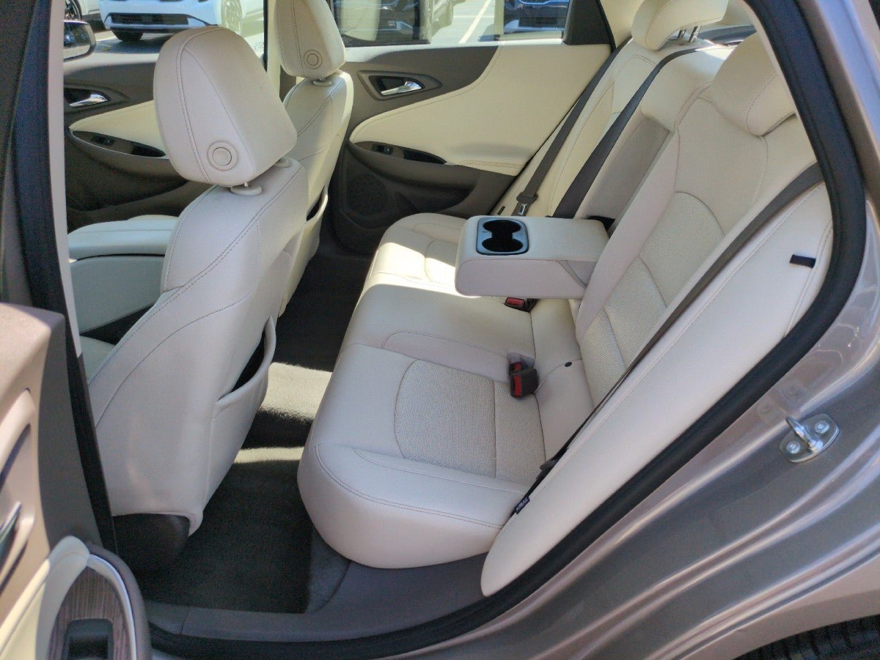 Used 2024 Chevrolet Malibu LT FWD image 19