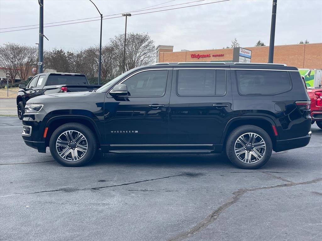 Used 2023 Jeep Wagoneer Series II image 4