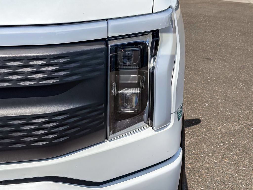 Used 2024 Ford F150 Lightning Flash AWD/4WD image 7