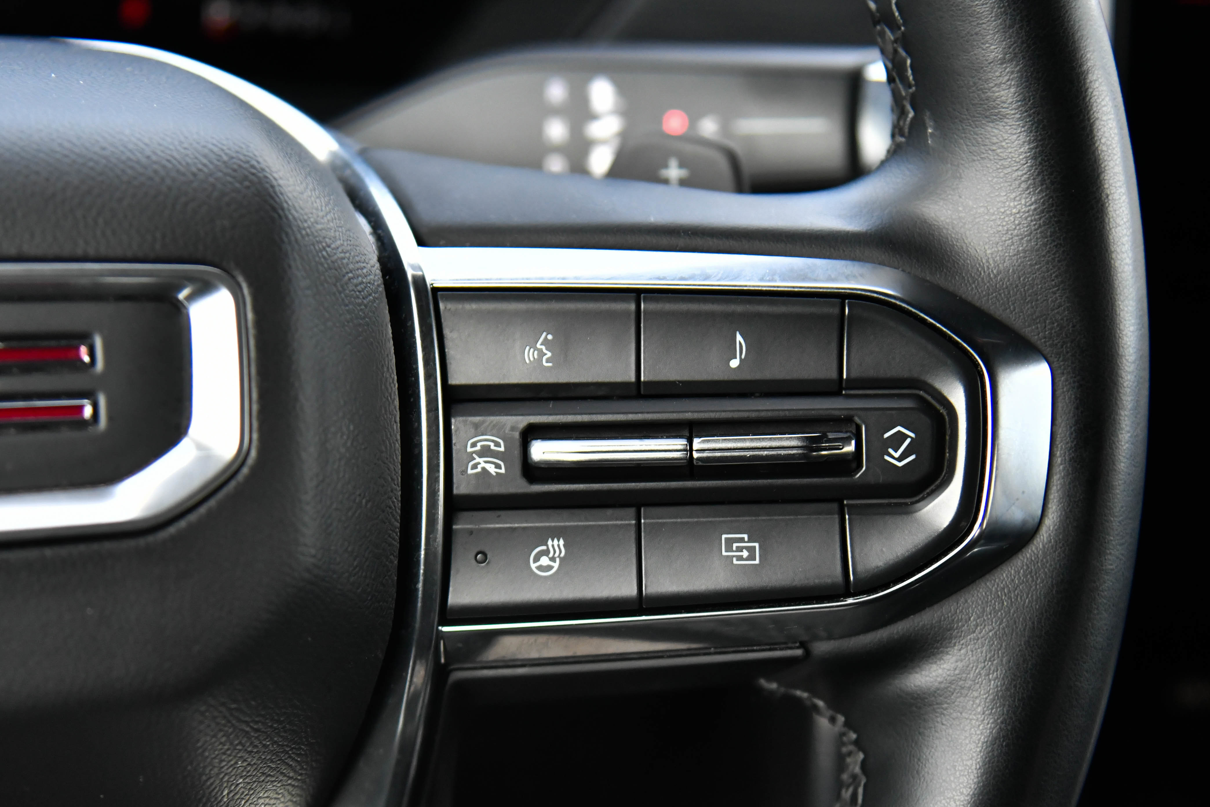 Used 2024 GMC Acadia Elevation image 38