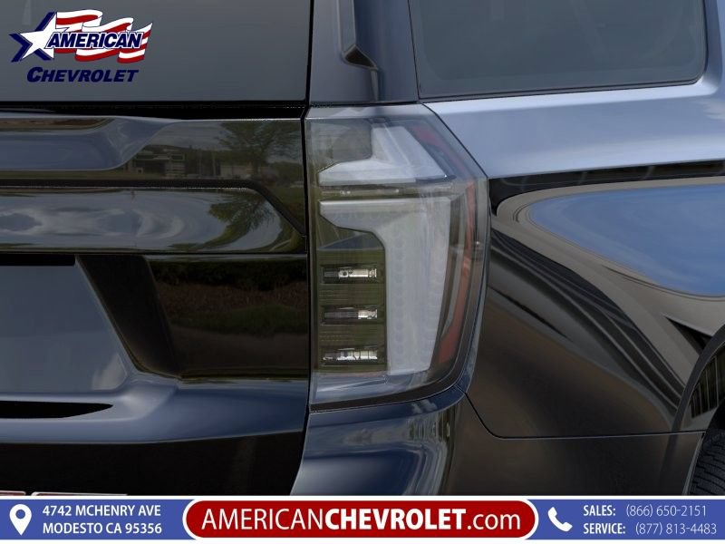 New 2026 Chevrolet Suburban RST w/ RST Capability Package AWD/4WD image 11