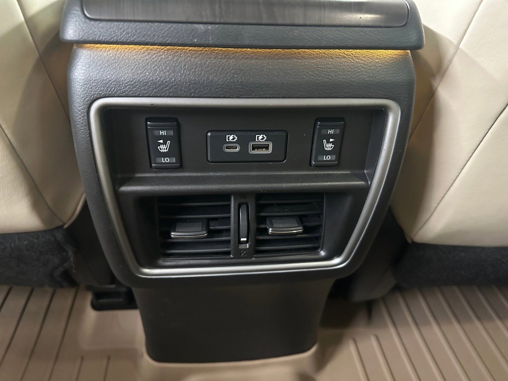 Used 2021 Nissan Murano Platinum w/ Cargo Package AWD/4WD image 21