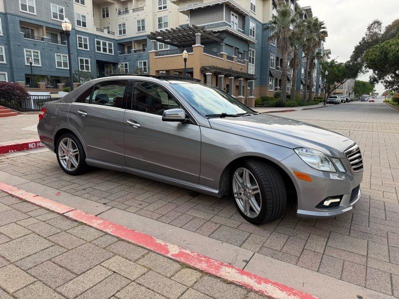 Used 2010 Mercedes-Benz E 550 Sedan image 14