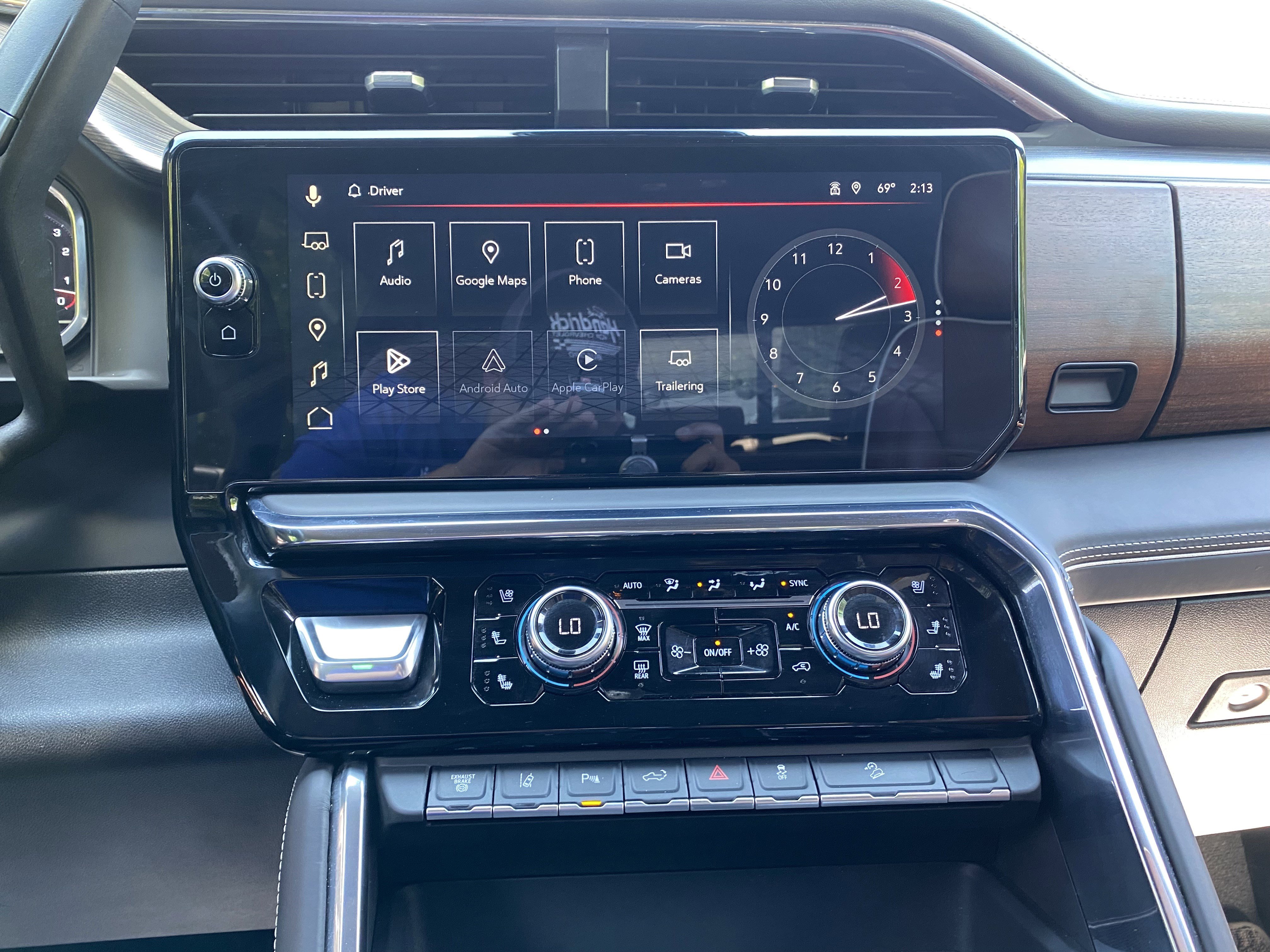 Used 2025 GMC Sierra 2500 Denali Ultimate image 28