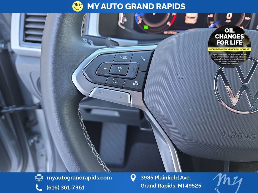 Used 2022 Volkswagen Atlas Cross Sport SE image 15