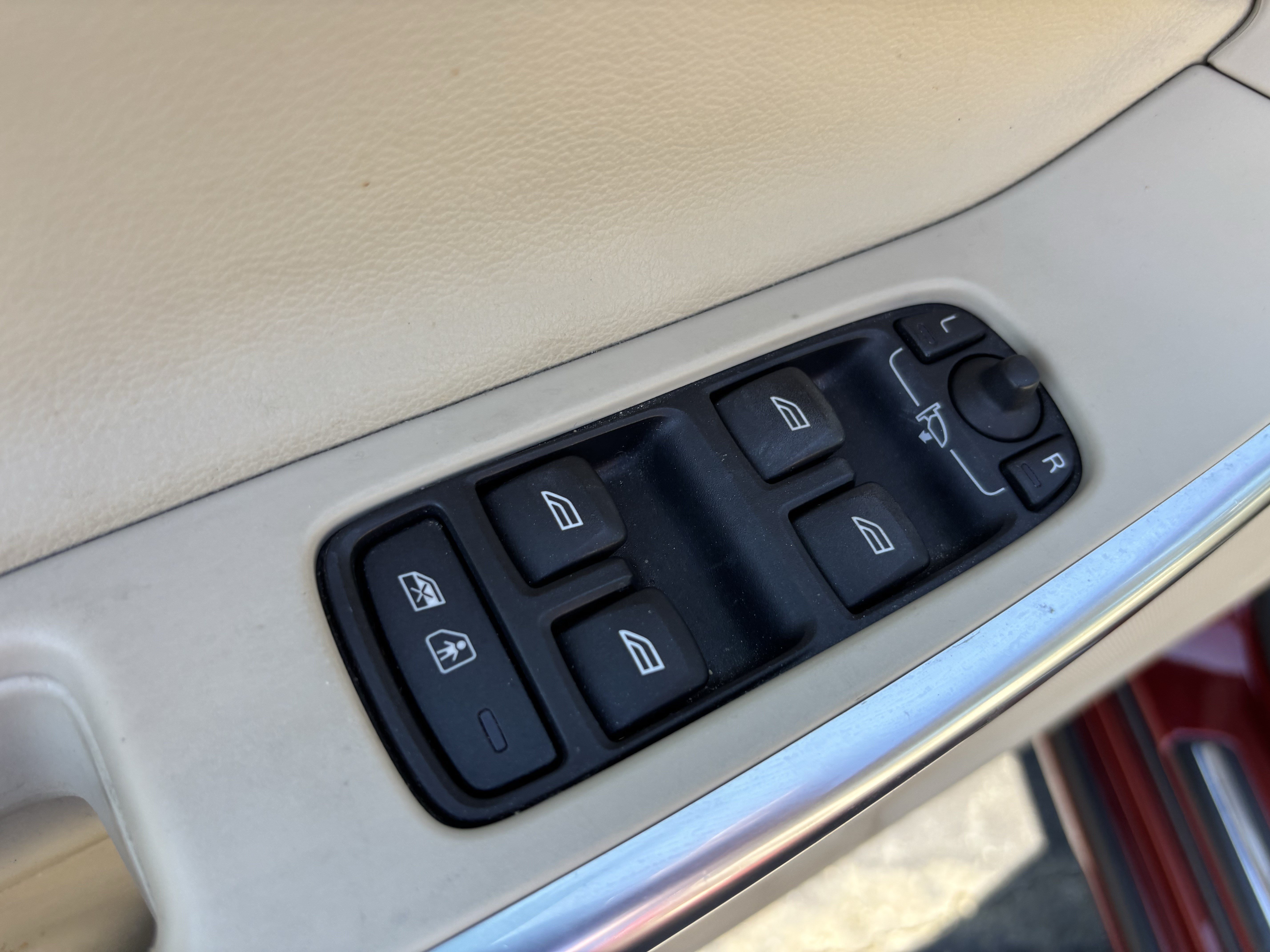 Used 2015 Volvo V60 T5 Premier Plus FWD image 15