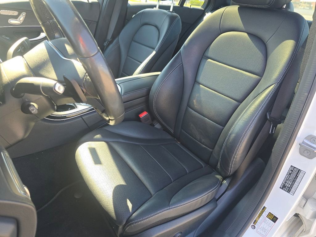 Used 2021 Mercedes-Benz C 300 4MATIC Sedan image 24