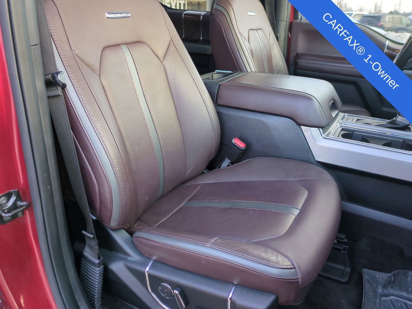 Used 2015 Ford F150 Platinum w/ Equipment Group 701A Luxury image 27