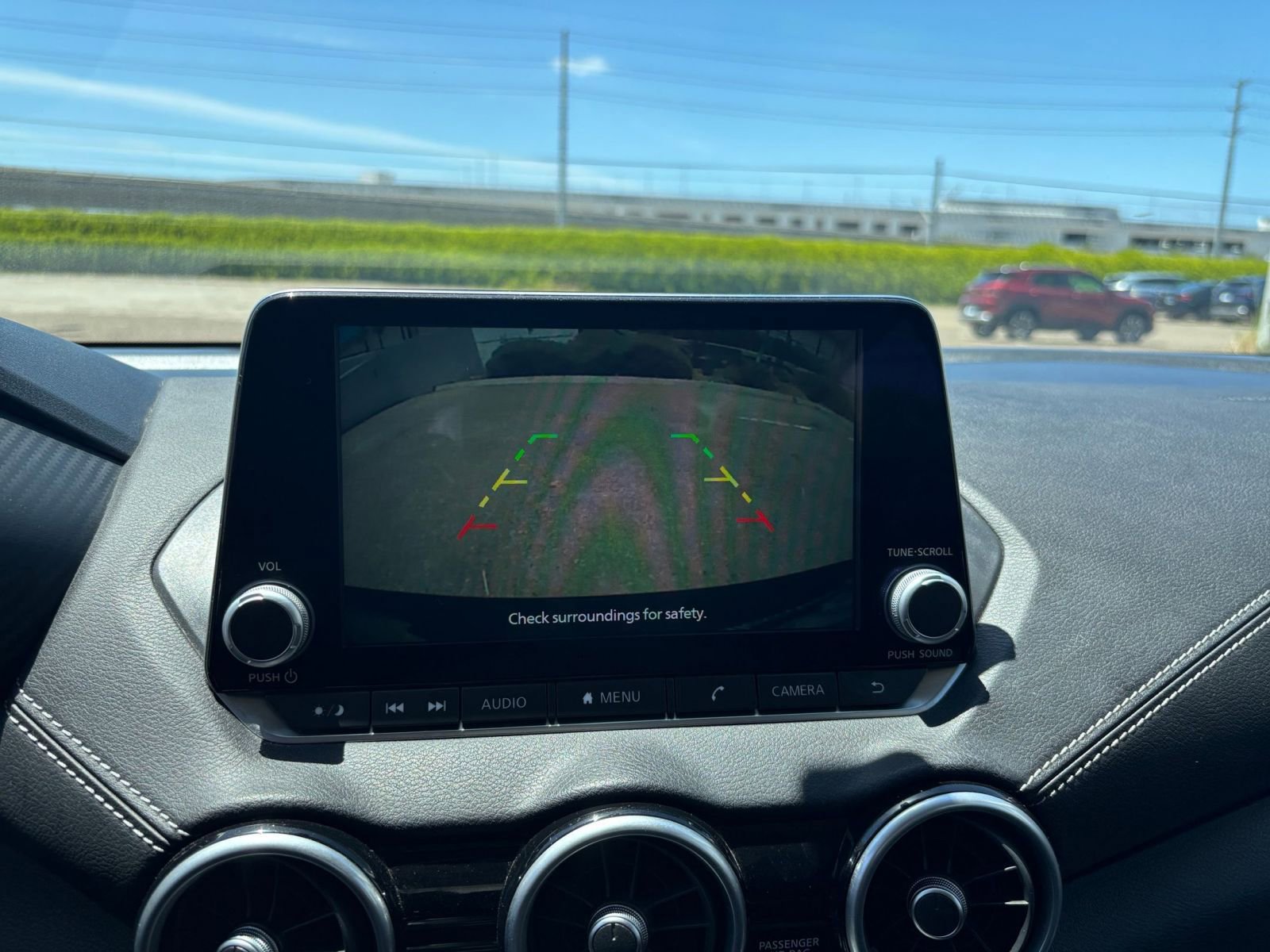 Used 2025 Nissan Sentra SV FWD image 22