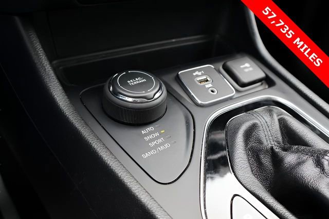 Used 2020 Jeep Cherokee Limited image 24