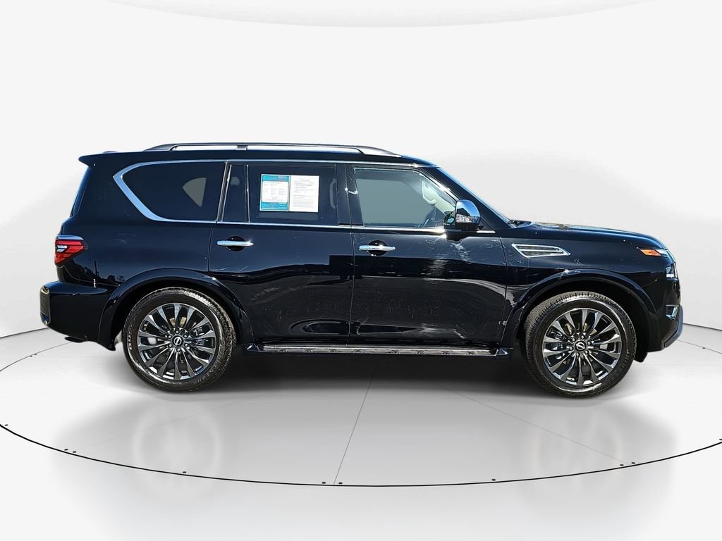 Used 2024 Nissan Armada Platinum image 3