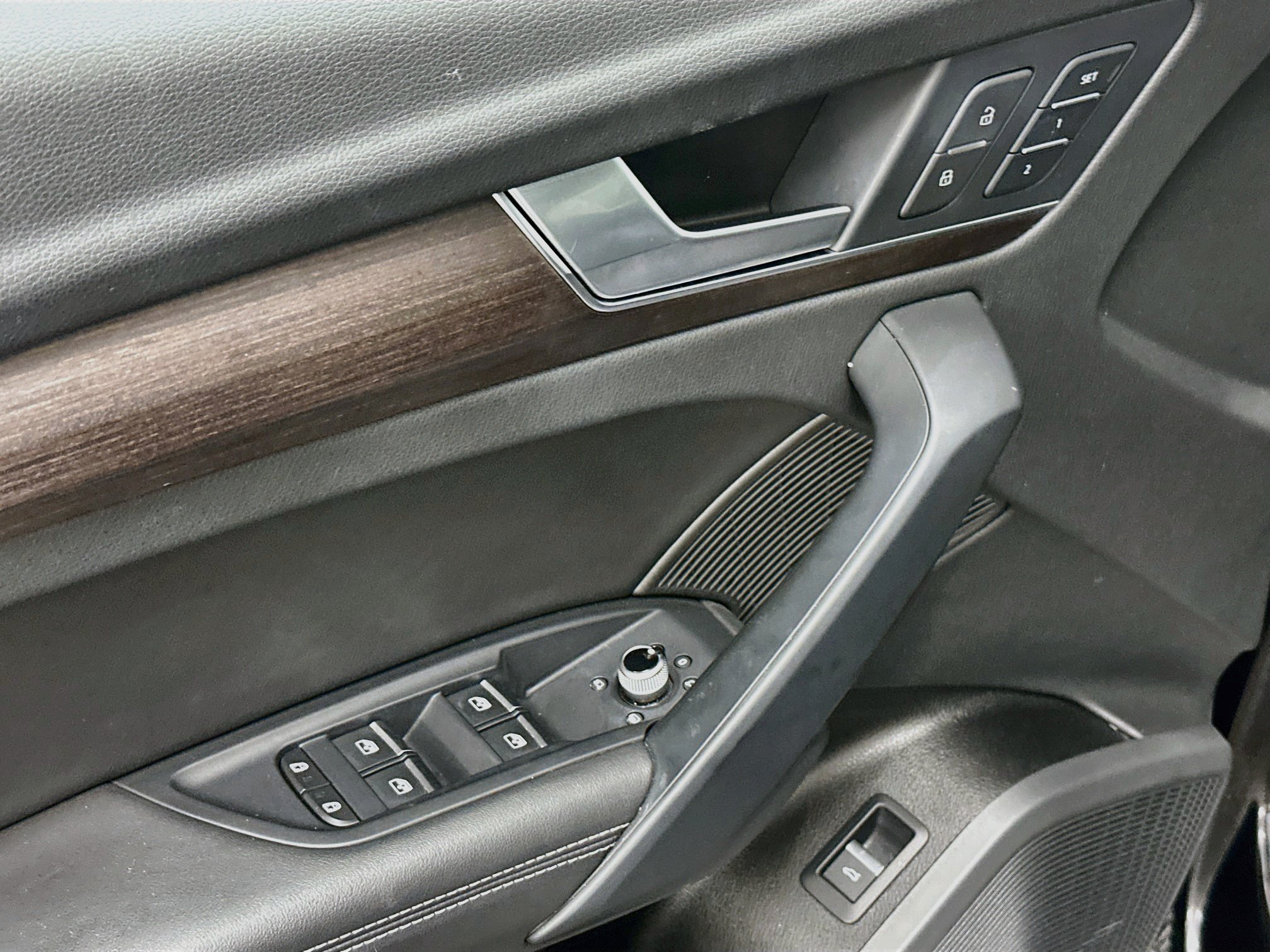 Used 2023 Audi Q5 2.0T Premium Plus w/ Premium Plus Package AWD/4WD image 15