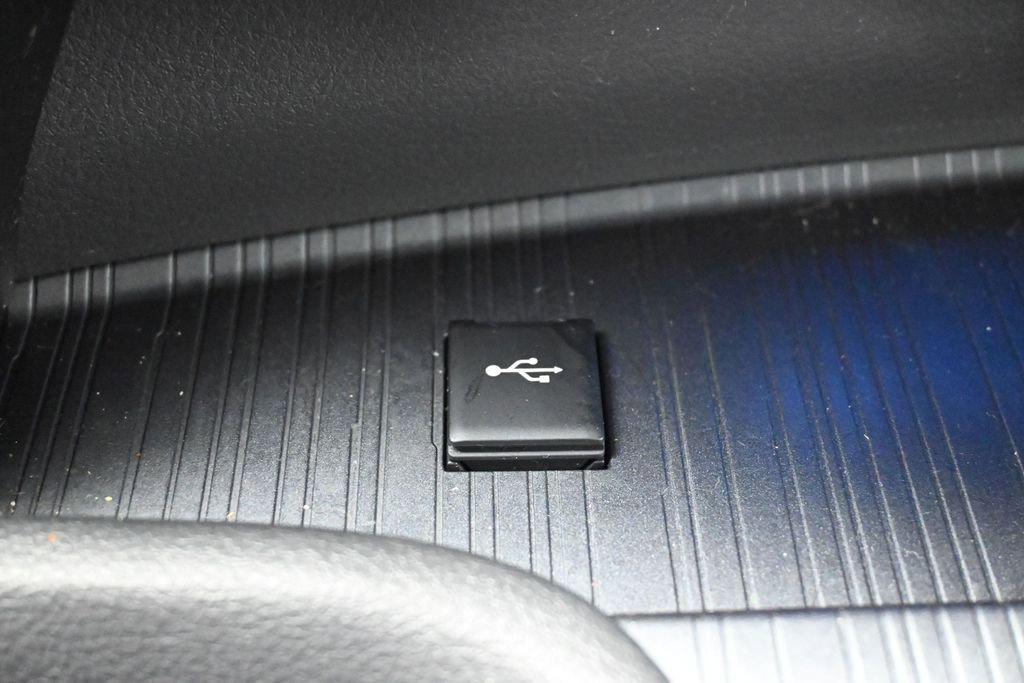 Used 2021 Toyota Sienna XSE w/ XSE Plus Package FWD image 23