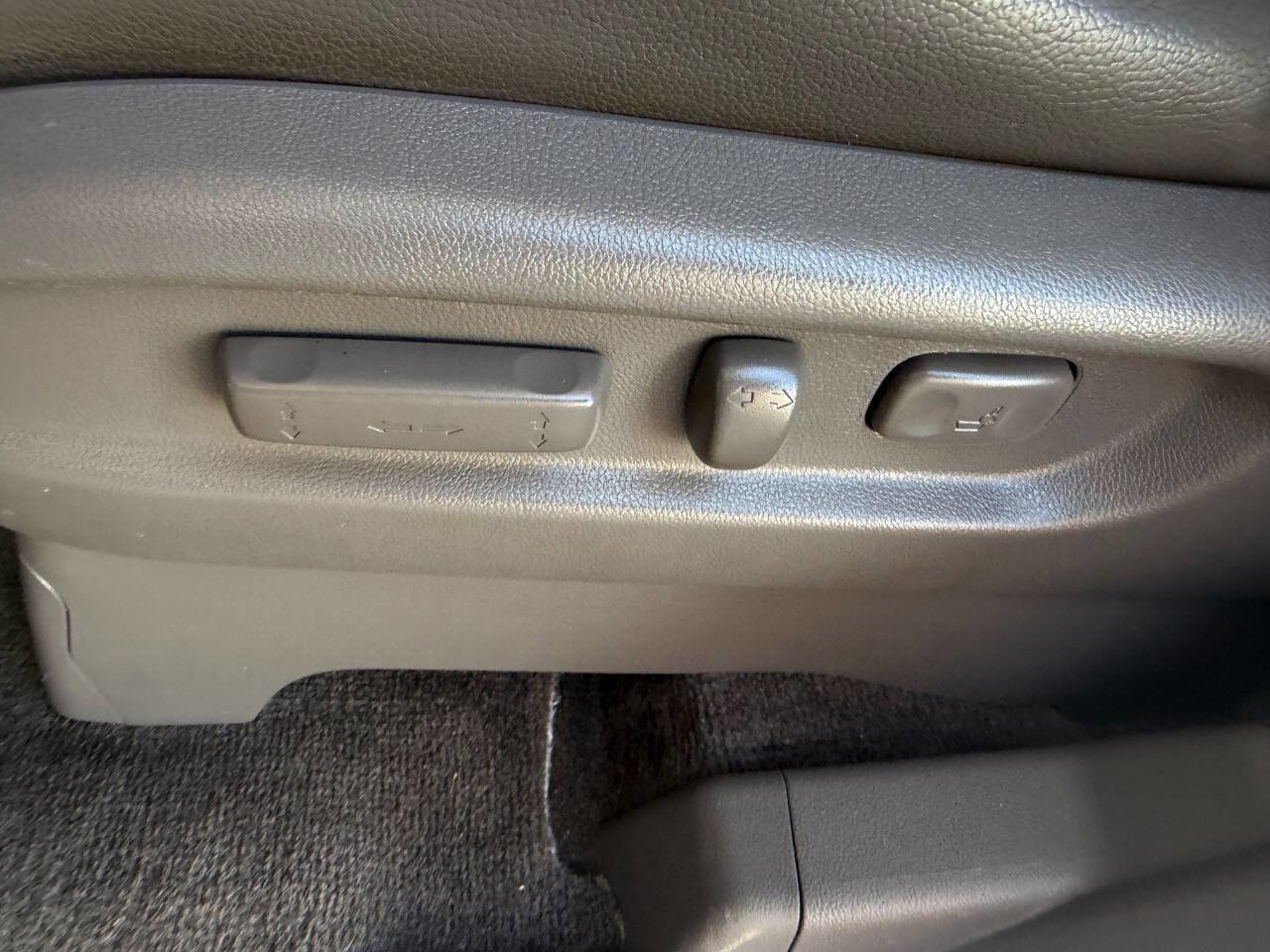 Used 2013 Honda Odyssey Touring image 22