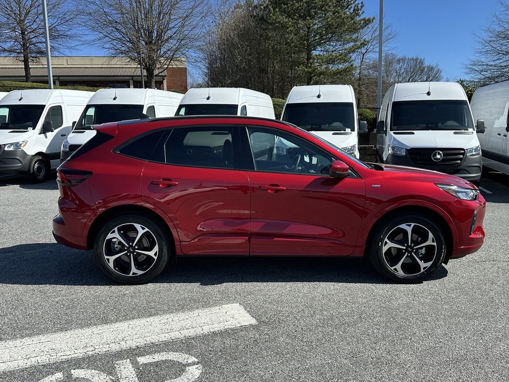 Used 2023 Ford Escape ST-Line Select w/ Tech Pack #2 image 9