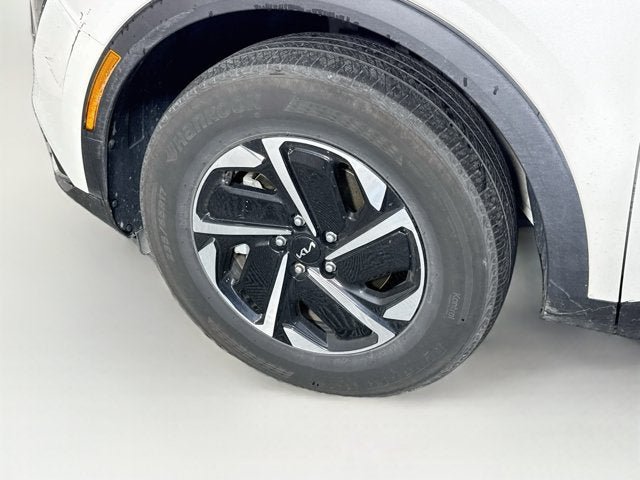 Certified 2023 Kia Sportage LX AWD/4WD image 28