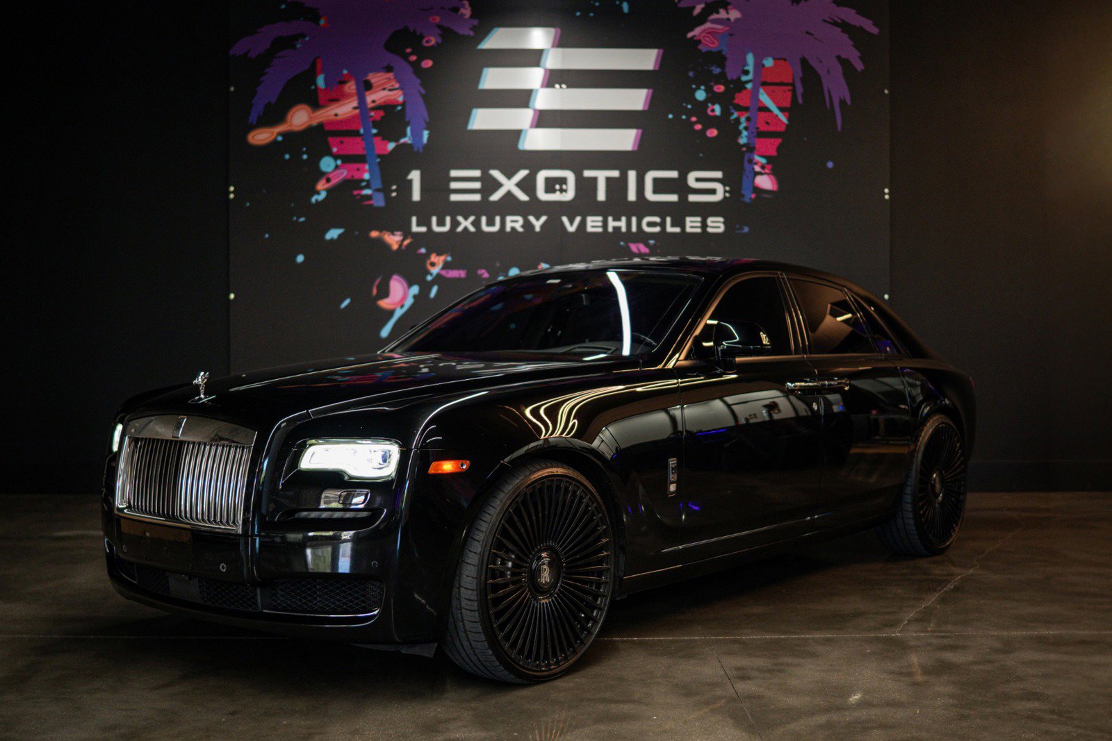Used 2015 Rolls-Royce Ghost image 1