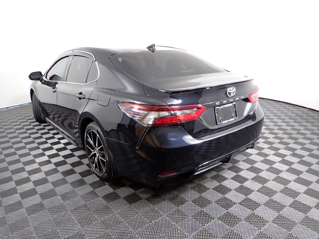 Used 2022 Toyota Camry SE w/ Convenience Package FWD image 11