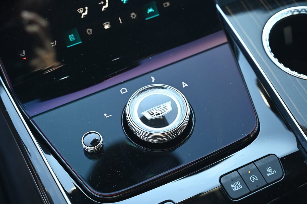 Used 2025 Cadillac Escalade Premium Luxury w/ LPO, Floor Liner Package image 37