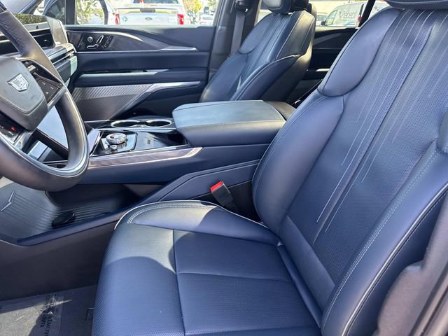 Used 2025 Cadillac Escalade IQ Luxury 2 w/ LPO, Premium Carpet Package image 22