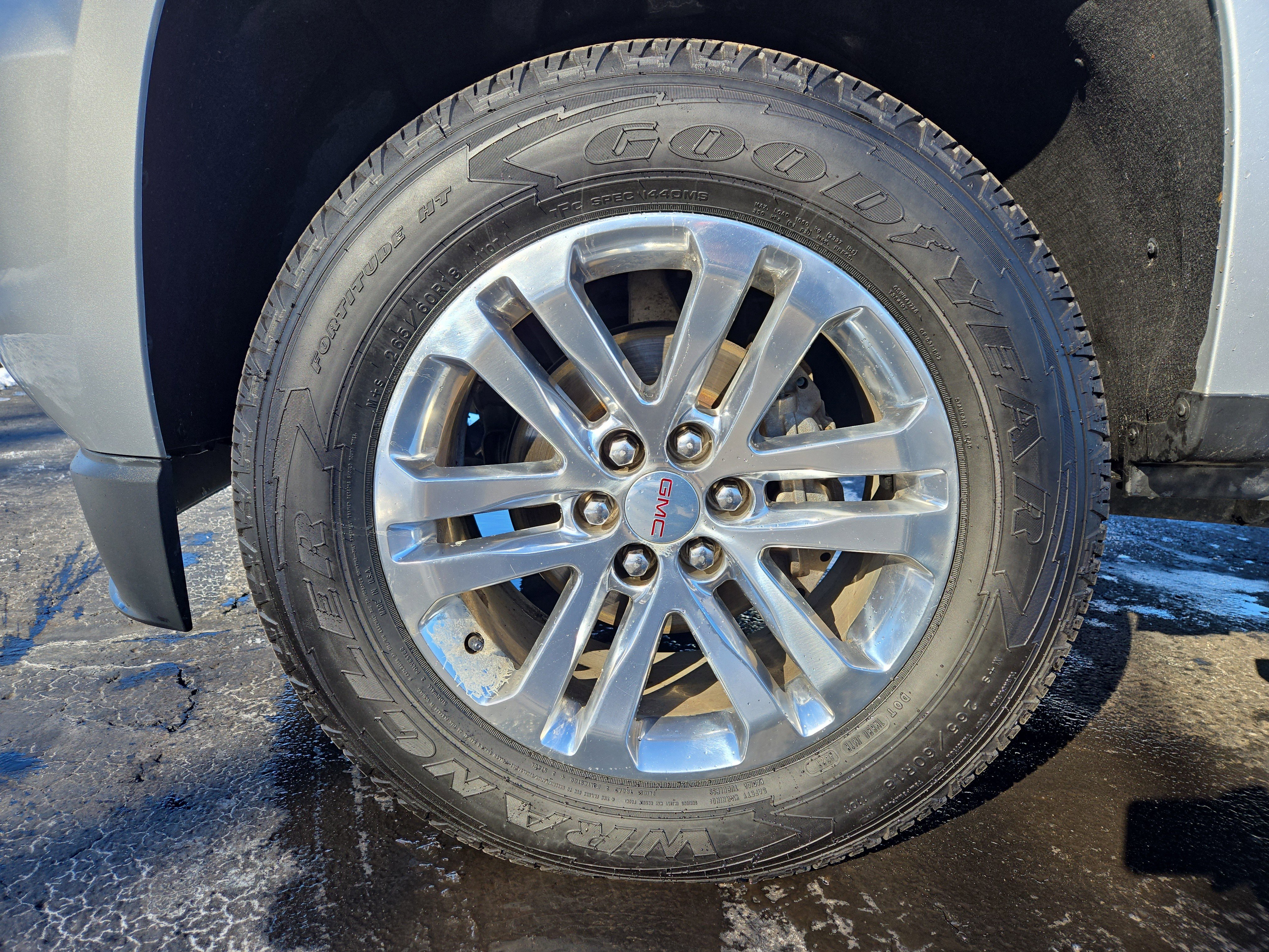 Used 2015 GMC Canyon SLT w/ Driver Alert Package image 10