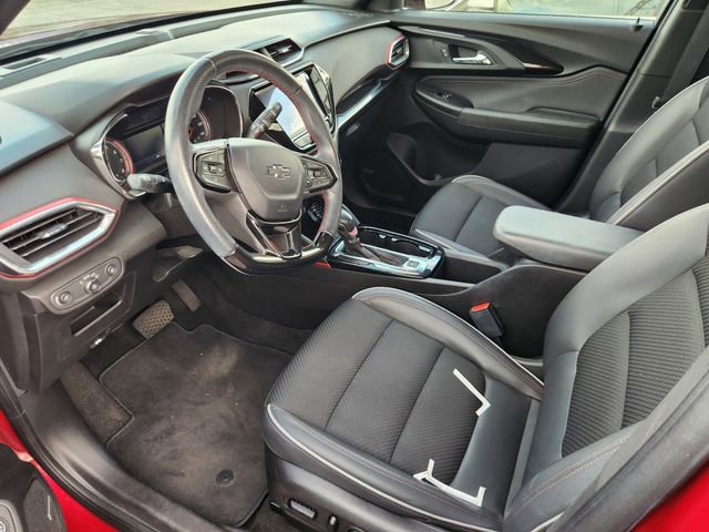 Used 2021 Chevrolet TrailBlazer RS w/ Sun and Liftgate Package image 8